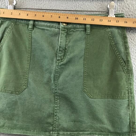 Vineyard Vines Size 8 Green Skirt pockets Utility Zip Button - Picture 4 of 8